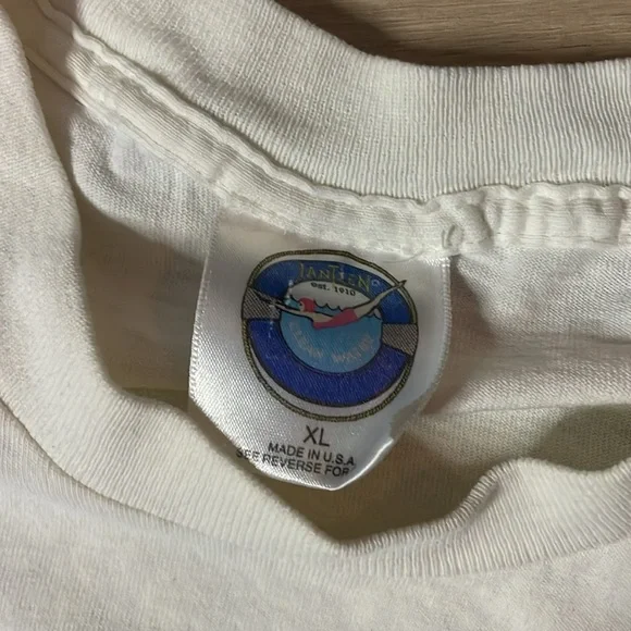 Vintage Jantzen Clean Water Whale T-Shirt. Made in USA. XL. GUC. - Picture 5 of 6